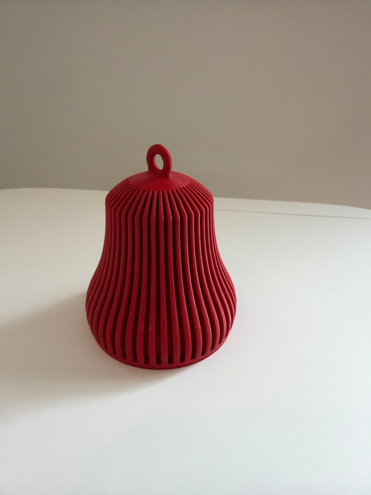 Nordisk juleklokke som moderne 3D-printet julepynt