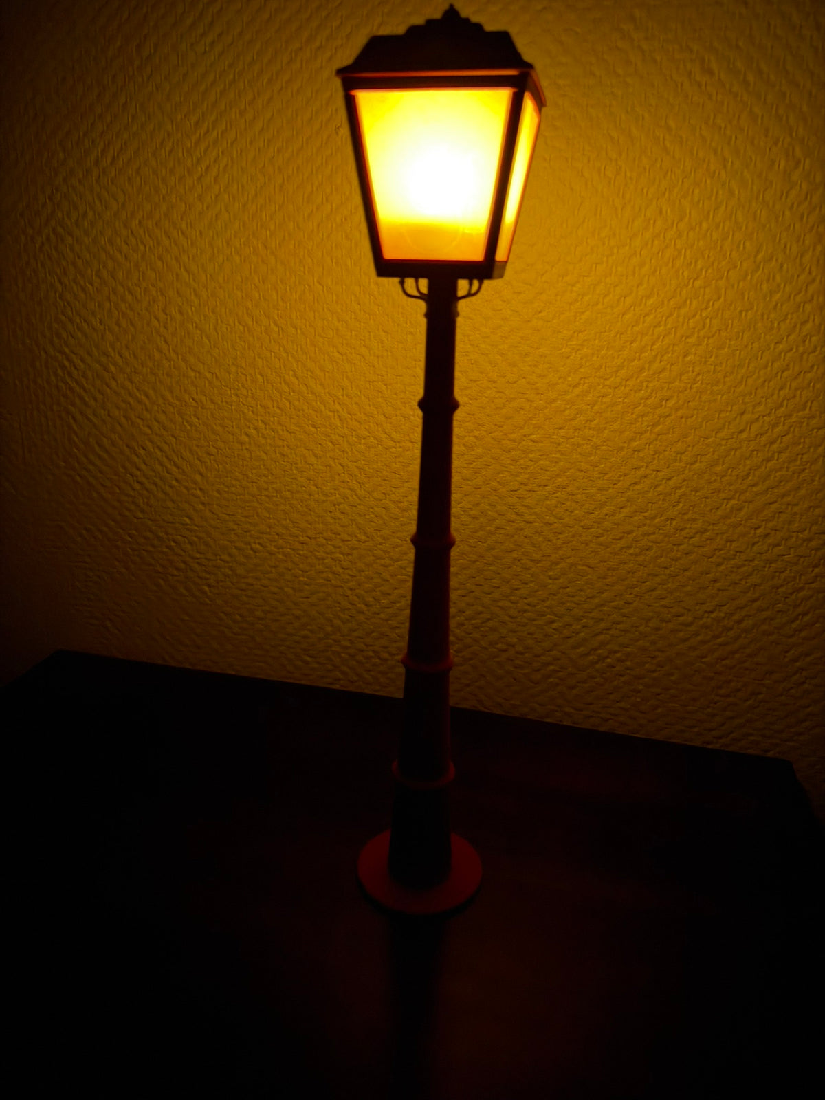 Mini-julelanterne 42 cm med varmt lys fra Høyberg 3D Design